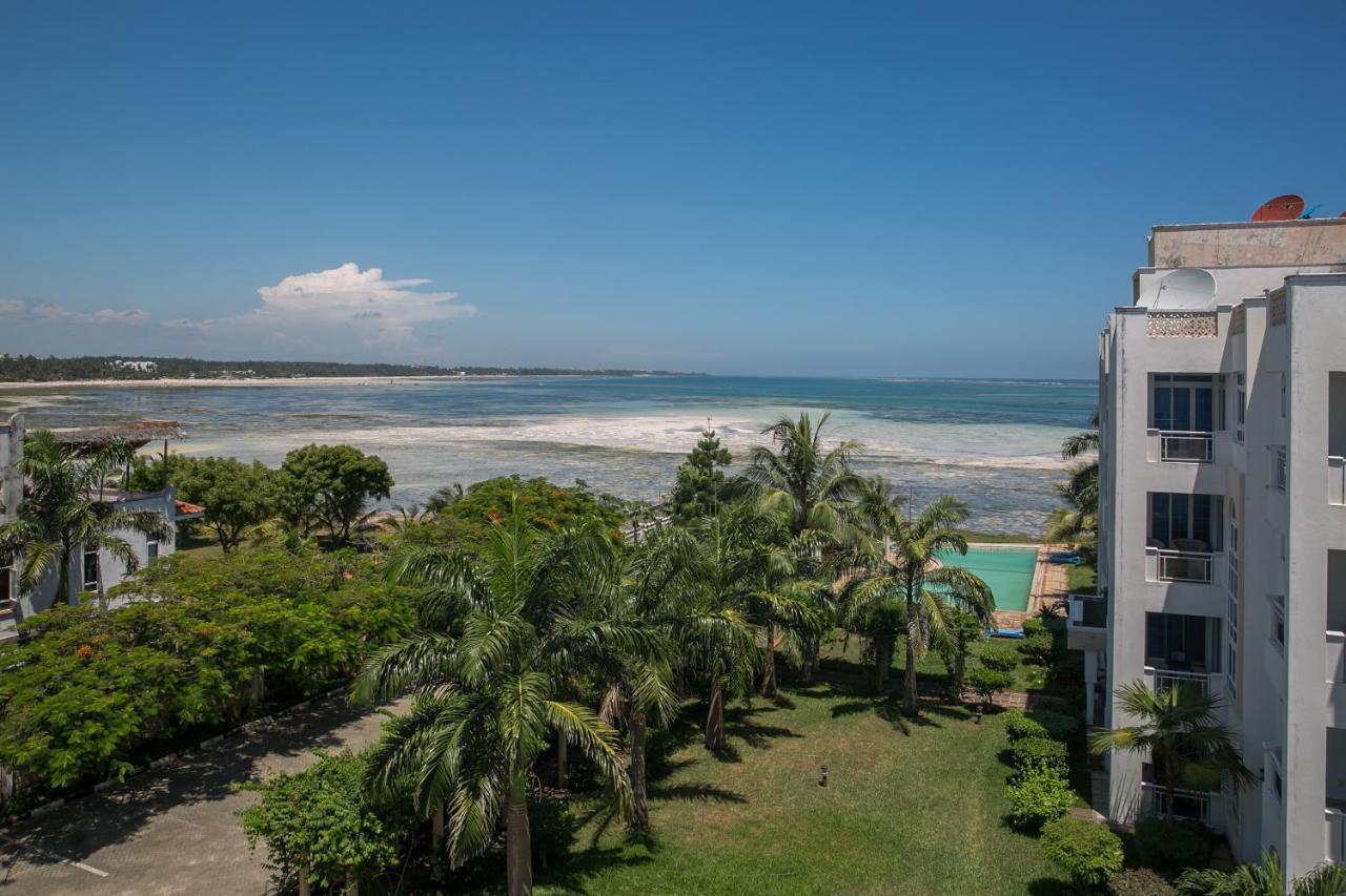 Appartement Almasi Oceanfront Nyali à Mombasa Extérieur photo